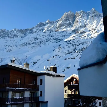 White Attic Breuil-Cervinia
