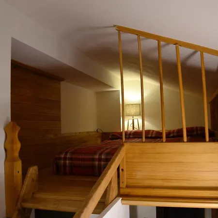 Apartment White Attic *